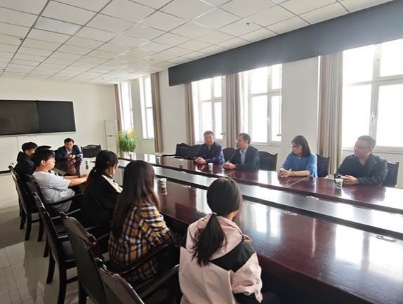 20250928信息技术与传媒学院赴张掖市职教中心等实习单位看望实习学生